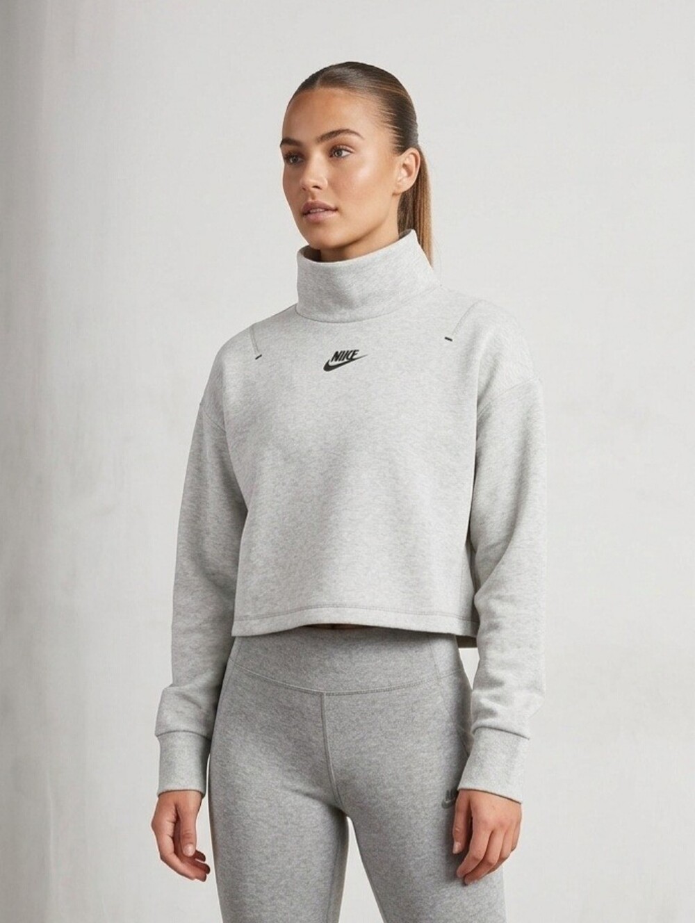 Nike Tech Fleece Mockneck Size Xs